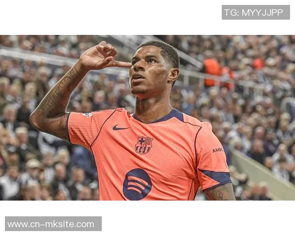 拉什福德一个月内华丽蜕变曼联为何感到无比羞愧